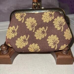 Signare brown brocade coin purse /cream accents and gold hardware NWOT